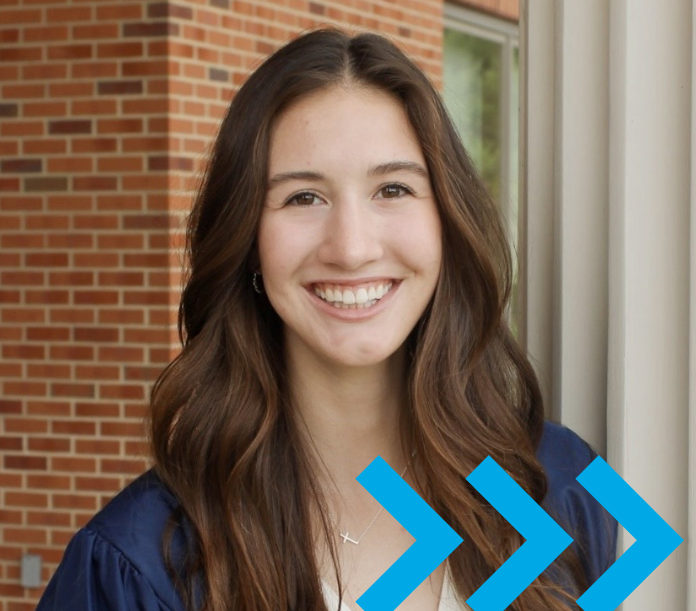 A smiling MVNU student